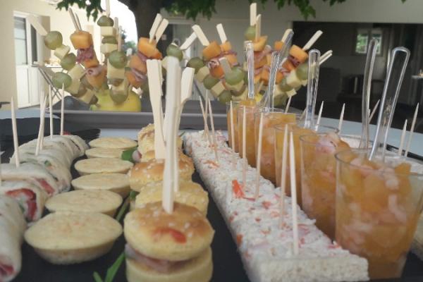 Plateau cocktail festif pour un Apéro Réso CPME chez Plaisirs & Délices Traiteur